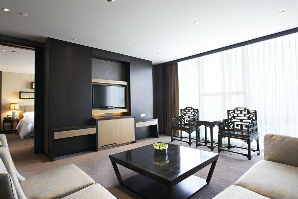 Sheraton Waigaoqiao 5*